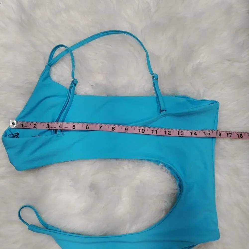 NWT superdown Valerie Asymmetric Cutout Unpadded One Piece Swimsuit Aqua Blue L - Picture 10 of 12